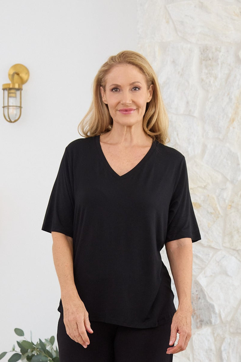 Bamboo V-Neck T-Shirt - Black